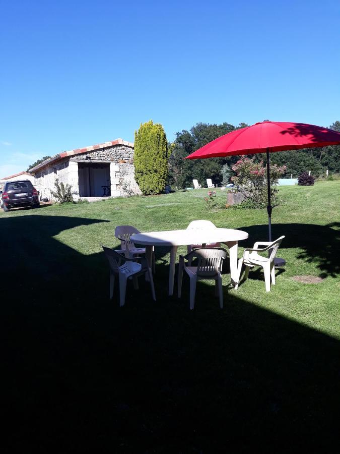 La Girafe Bleue Bed & Breakfast Lunas  Exterior photo